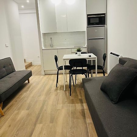 Bernabeu/ C.Universitaria Apartments Мадрид Екстериор снимка