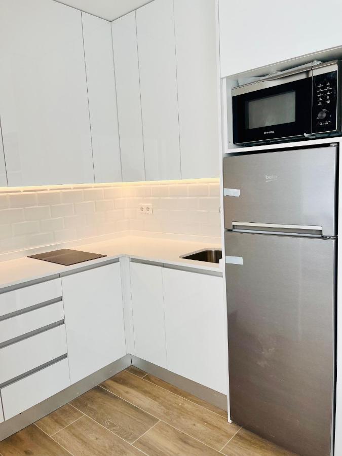 Bernabeu/ C.Universitaria Apartments Мадрид Екстериор снимка