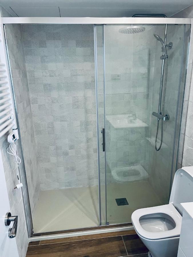 Bernabeu/ C.Universitaria Apartments Мадрид Екстериор снимка