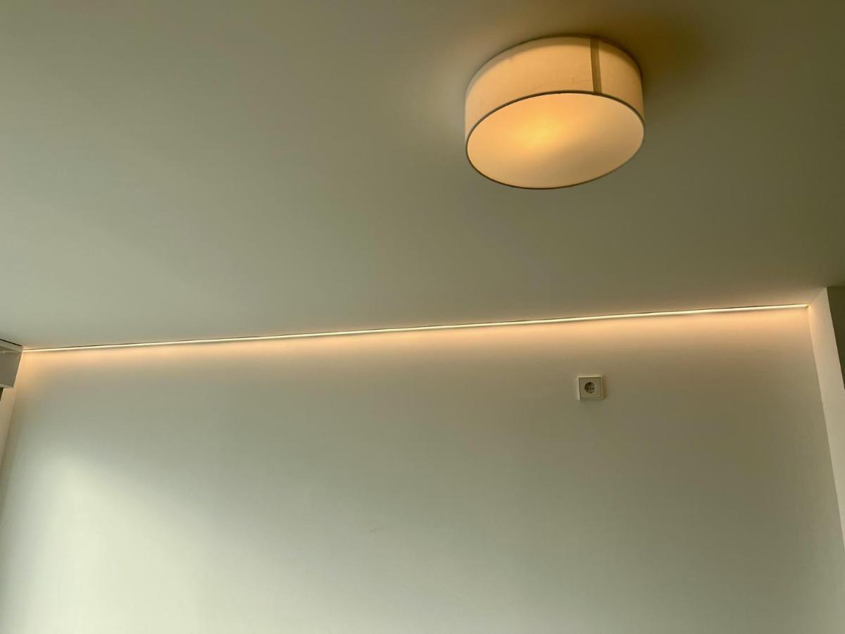 Bernabeu/ C.Universitaria Apartments Мадрид Екстериор снимка