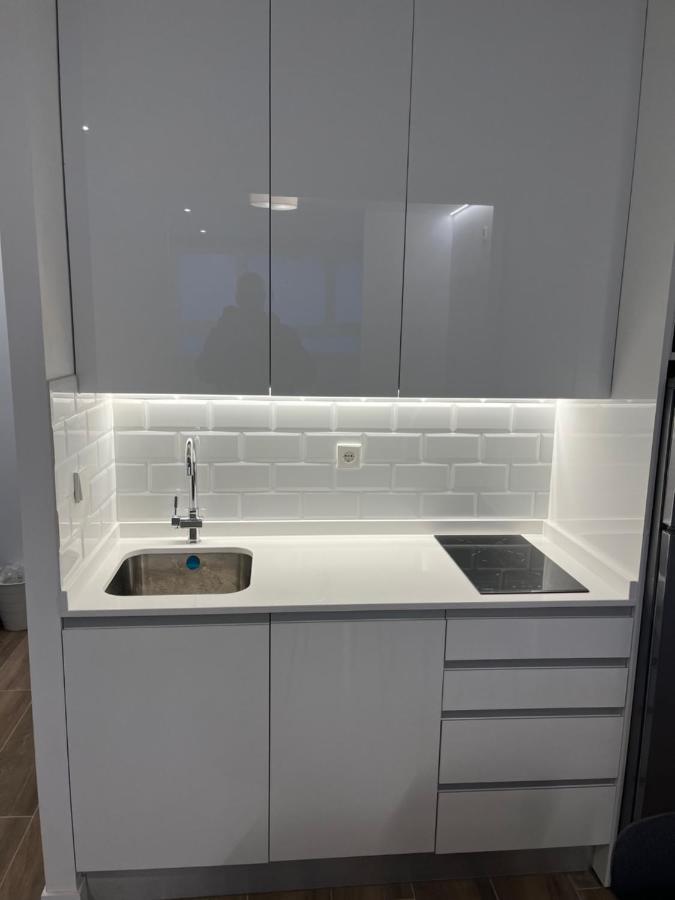 Bernabeu/ C.Universitaria Apartments Мадрид Екстериор снимка