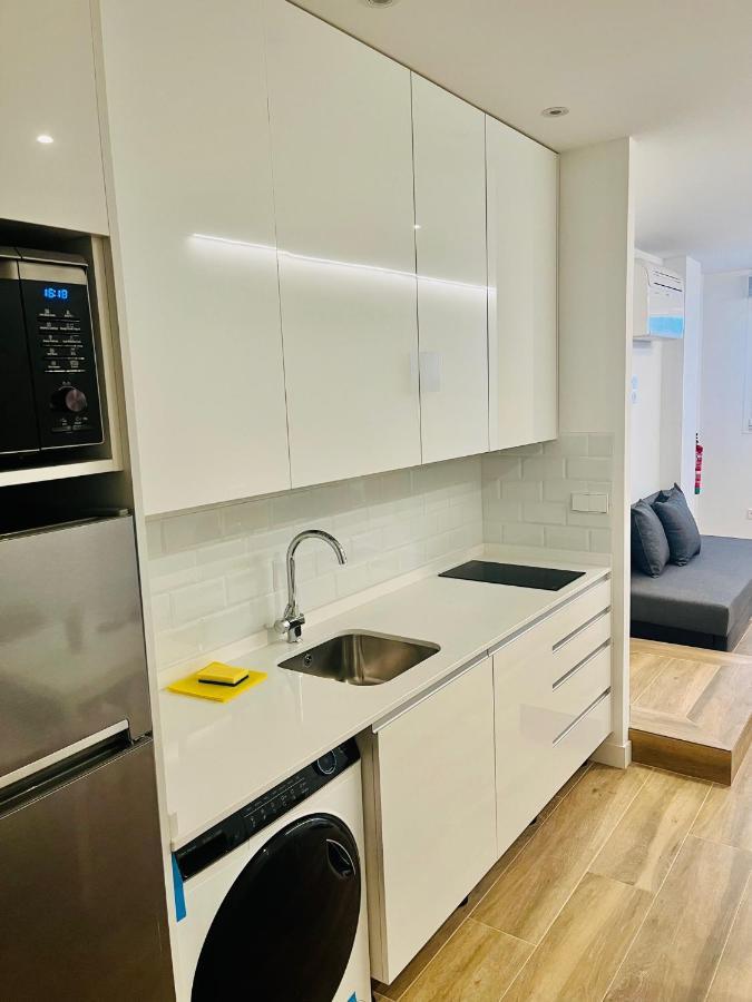 Bernabeu/ C.Universitaria Apartments Мадрид Екстериор снимка