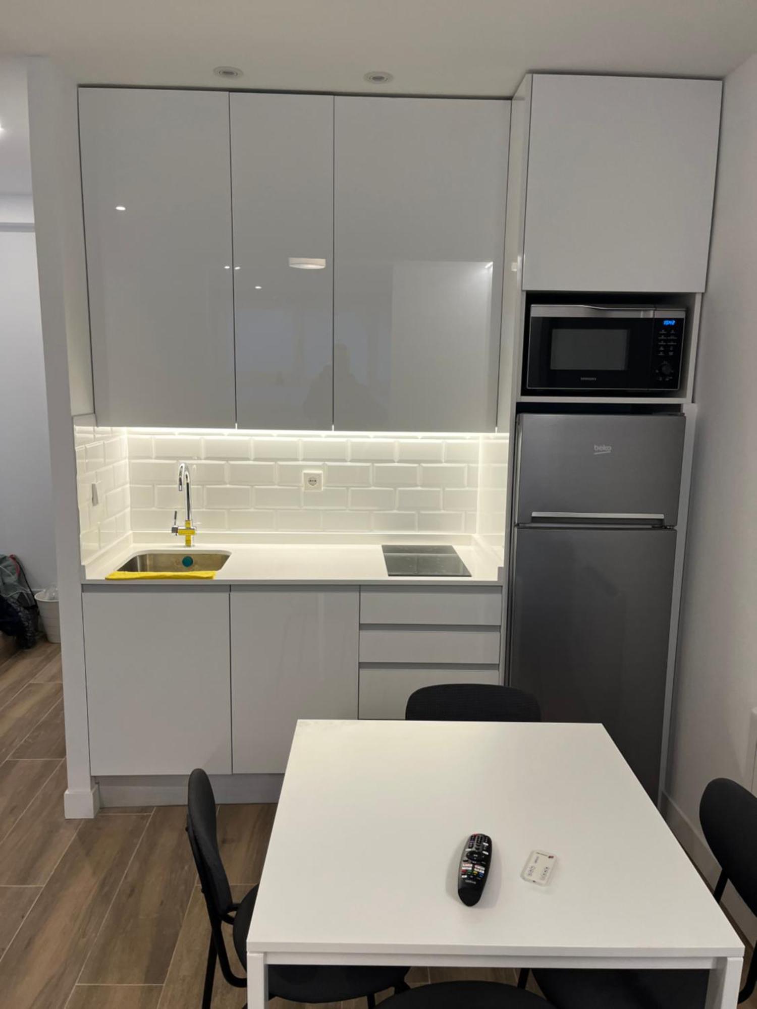 Bernabeu/ C.Universitaria Apartments Мадрид Екстериор снимка